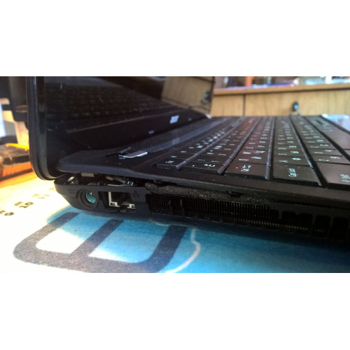 Ремонту корпусу ноутбука